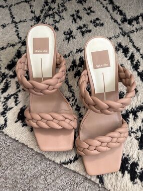 Dolce Vita Braided Double-Strap Slide Sandals - Nude Pink / cafe sz. 7.5